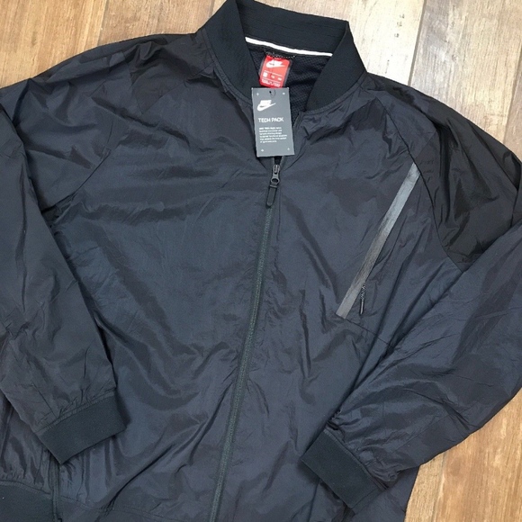 Nike Tech Mens Size XL Sportswear Hypermesh Varsity Black Jacket Nwt $180